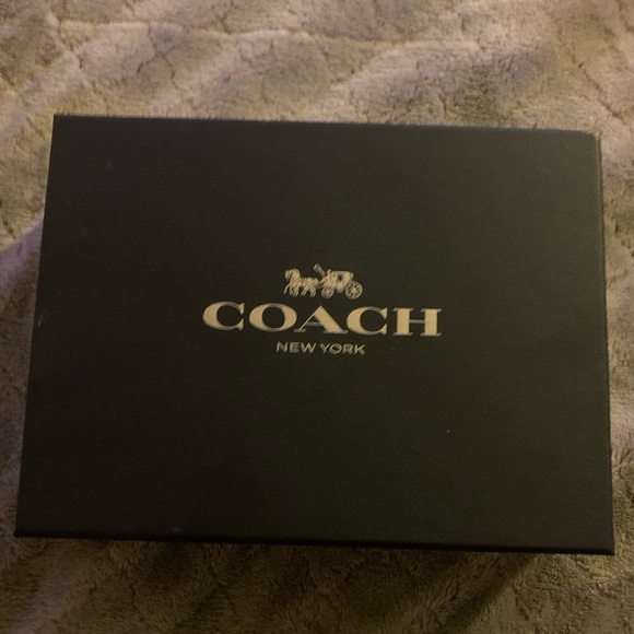 SOLD 🛑 - Picture 2 of 3